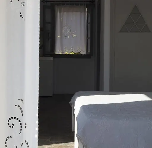 Ostria Studios Platis Gialos (Sifnos)